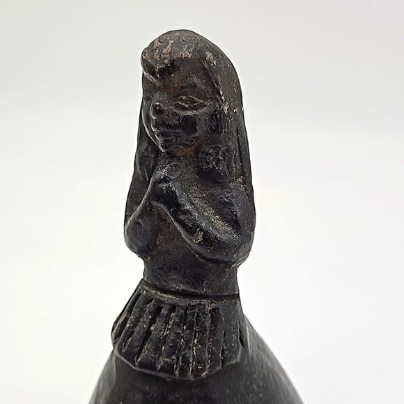 Vintage Barro Negro Mexican Black Pottery Bell Maiden / Girl / Feminine - Picture 2 of 10